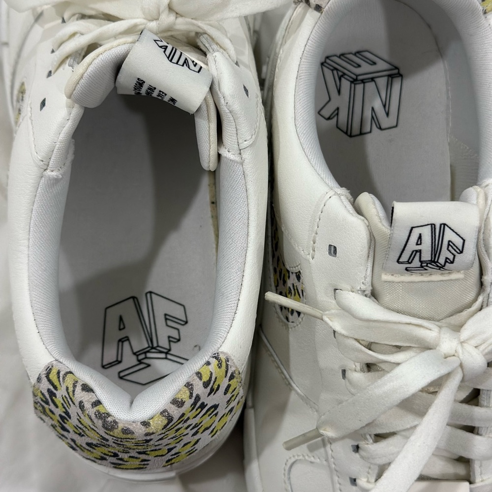 Women’s Air Force 1 Pixel SE Leopard - Picture 8 of 9